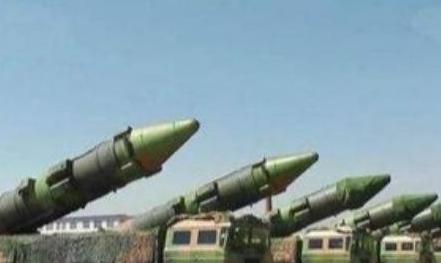 假如美国先对中国发射200枚核弹，中国有反击的能力吗？ 不夸张的说，没等他们