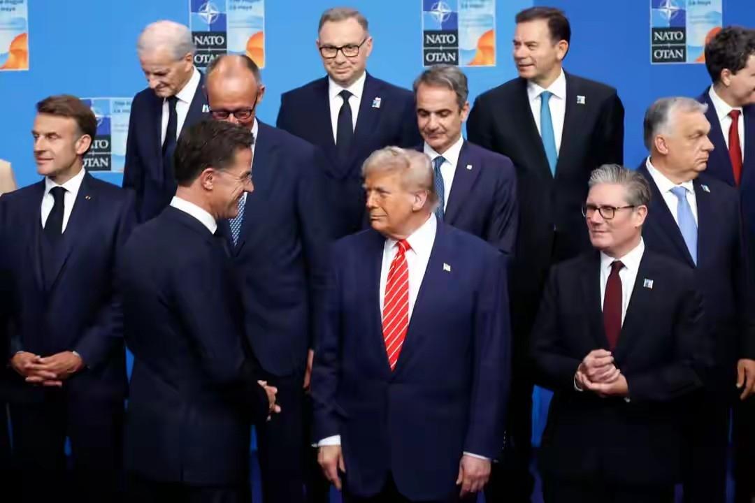 ✨马克龙魔改"三个世界理论"✨🐼贫道发现，最近美西方世界怎么张口闭口的就