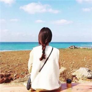 婆婆临终前，把存折塞给我，让我别告诉嫂子。昨天办完婆婆的后事，我一个人坐在空