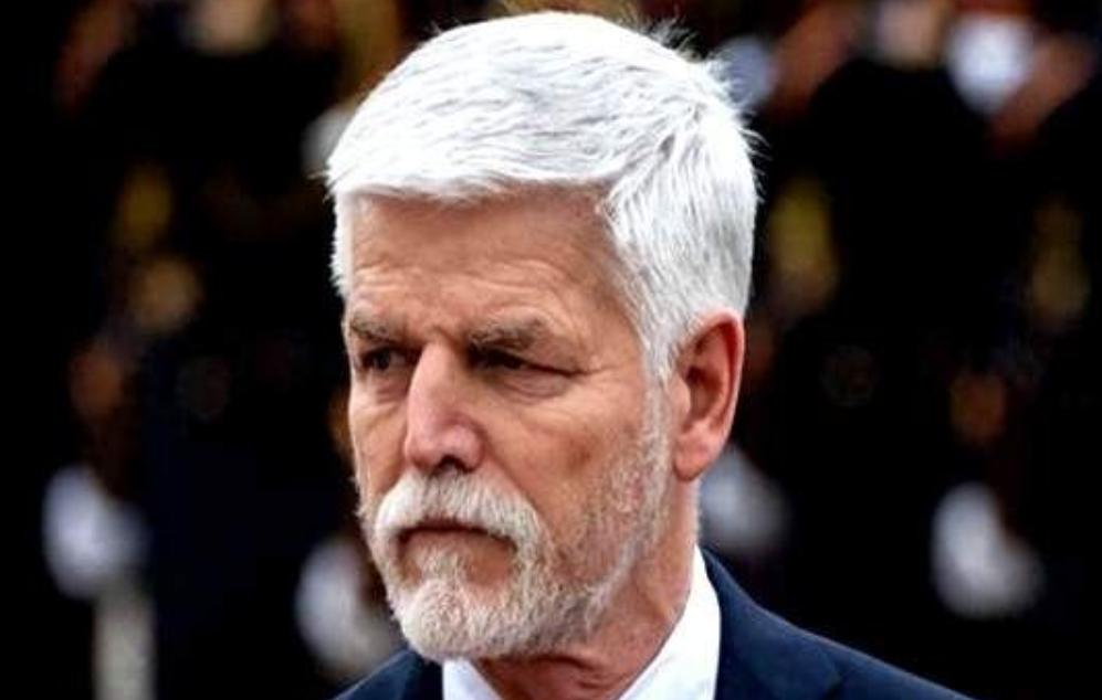 捷克总统发出警告！12月7日，捷克总统彼得·帕维尔在接受《星期日泰晤士报》采