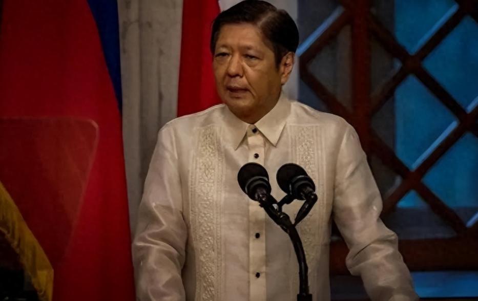 家丑外扬难以控制，小马科斯恼羞成怒，矛头指向自己亲姐，马科斯家族分裂在所难免？