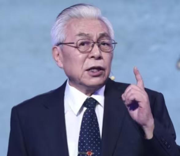 为什么都争着登月呢？就这么说吧，要是中国能在月球上架激光武器，只需要1.3秒就能