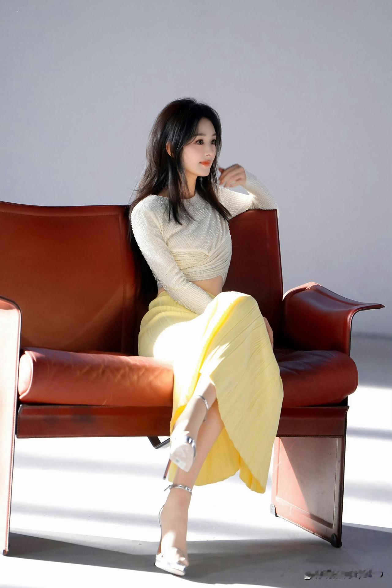 赵丽颖的御姐范