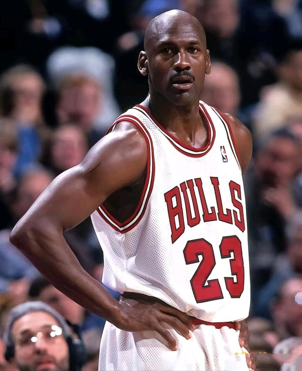 现在联盟没有乔丹接班人，为什么？我认为是小球时代，新一代球员和乔丹风格真不一