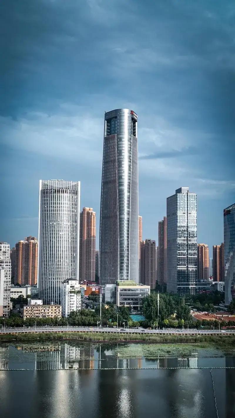 这就是赤裸裸的现实啊！2020年，武汉GDP为15616.1亿元2021年，