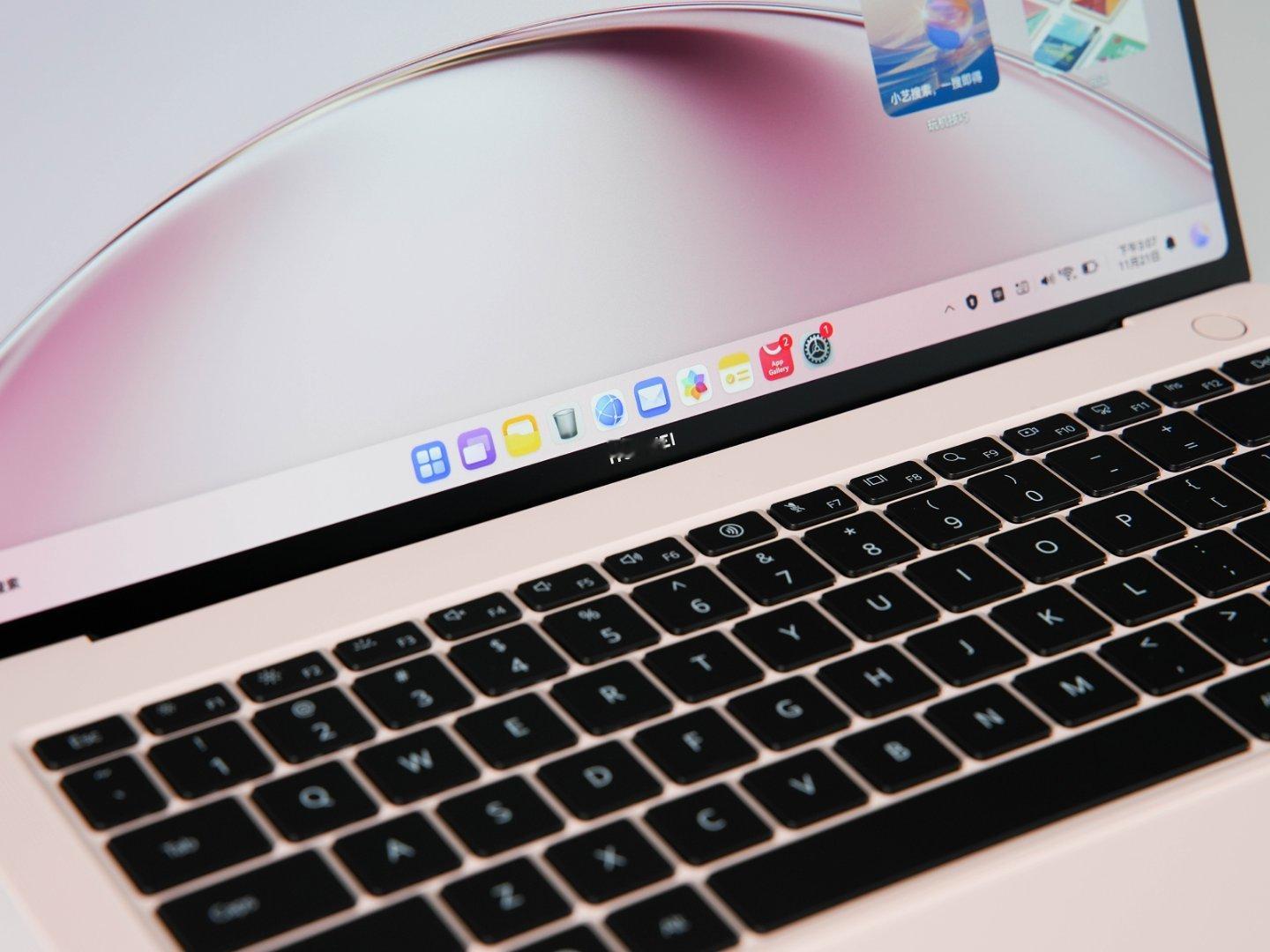 鸿蒙电脑升级HarmonyOS6后，小艺进一步进化，直接变身全能AI助手，办公