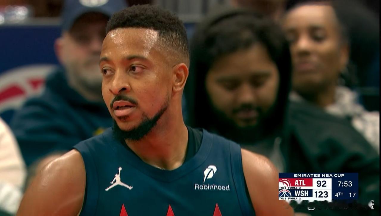 奇才老将CJ-麦科勒姆真是彻底的杀疯了！在今天奇才主场以132：113大胜老鹰的