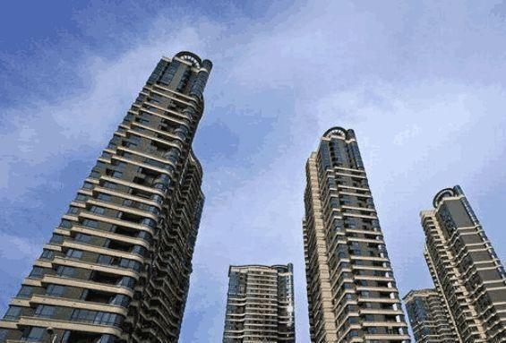 真的越细想越离谱！全球大城市都偏爱低密宜居住宅，唯独中国遍地高密度高层高楼，背后