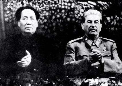1949年1月10日，斯大林发来电报：“划江而治符合多方的利益。”毛主席回电：“