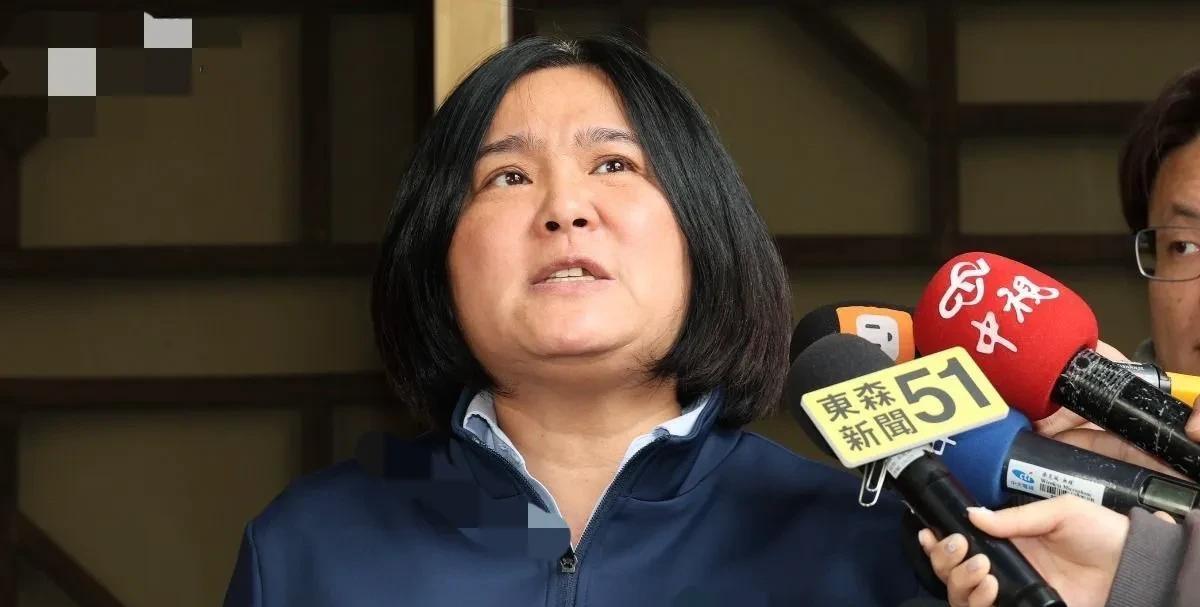 金门籍国民党"立委"陈玉珍给"台独"分子上课："有很长一段时间我特别抵触