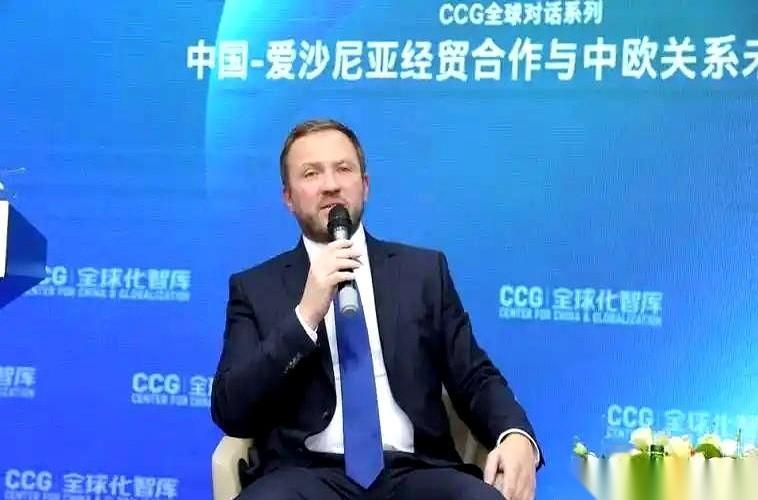 讲个巨逗的事儿。爱沙尼亚，一个人口还没北京朝阳区多的哥们儿，前两天指着咱家鼻子