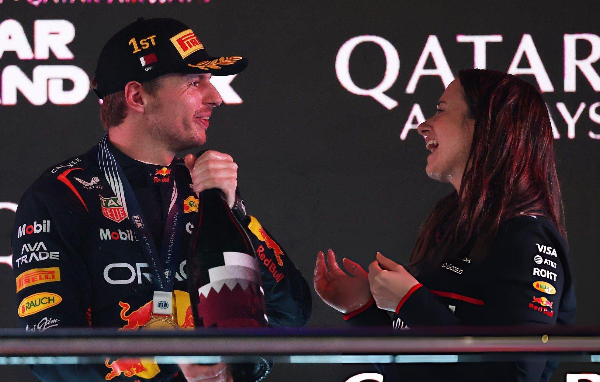 维斯塔潘夏休之后与积分领先者差距荷兰104分意大利94分阿塞拜疆69分新加