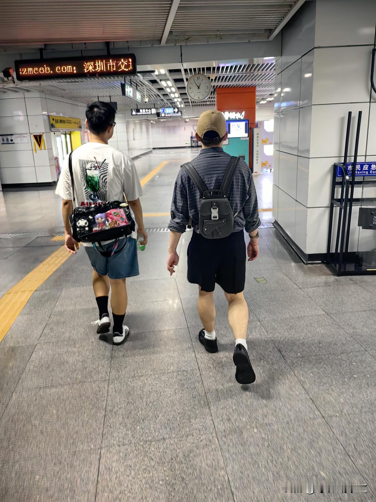 门将毁了一切。利雅得胜利一个低级的失误，把联赛冠军拱手让人，让C罗四个赛季的努力