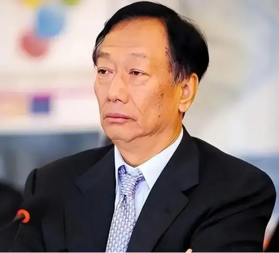 富士康海外布局遇挫，印证大陆产业链不可替代富士康近年的海外战略布局，终究迎来了现