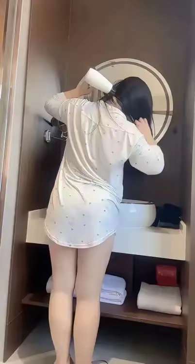 少和哪些已婚少妇聊天聊到瘾了比烟还难戒我就是个例子