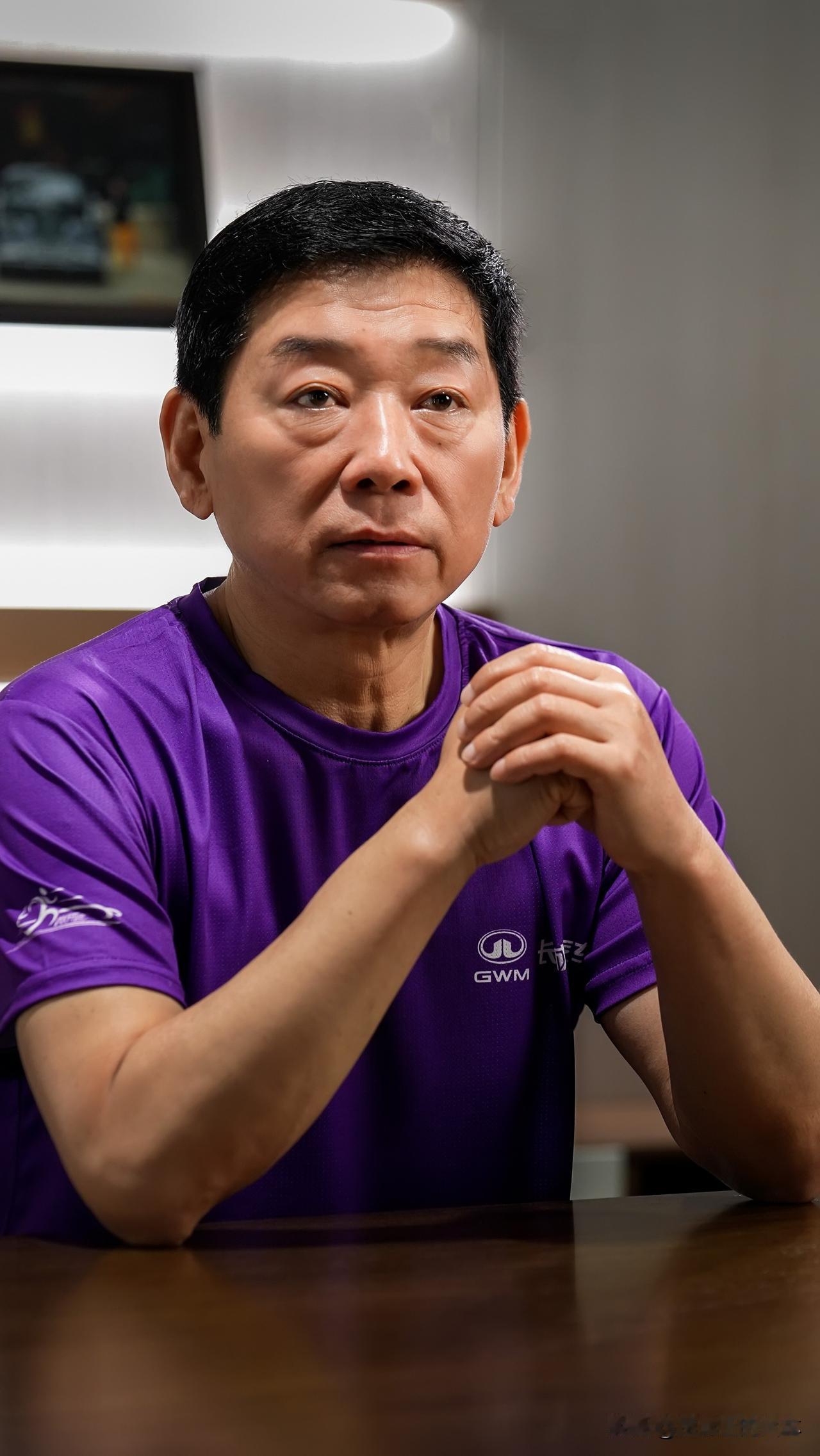 财务造假的、产品造假的，根本不配上桌玩！有网友说：“终于有人敢说真话了！”
