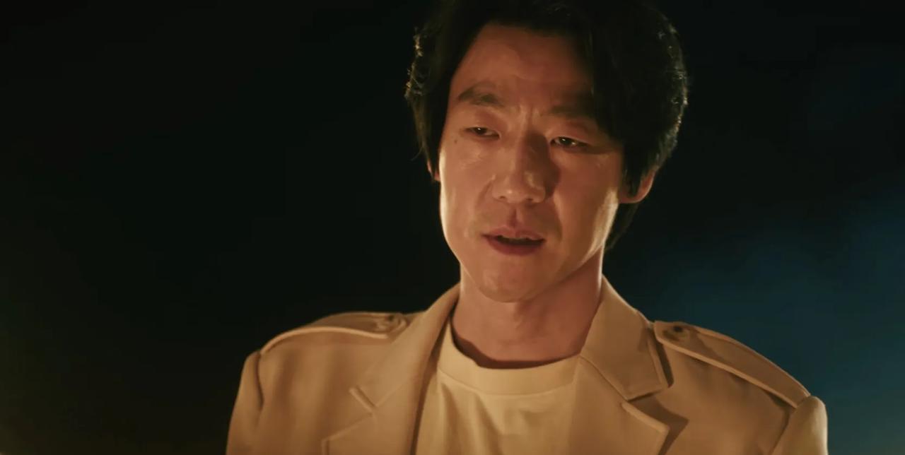 《扫毒风暴》周少雄千算万算，没想到栽在两个女人手上。原本，周少雄只是个舞者，因