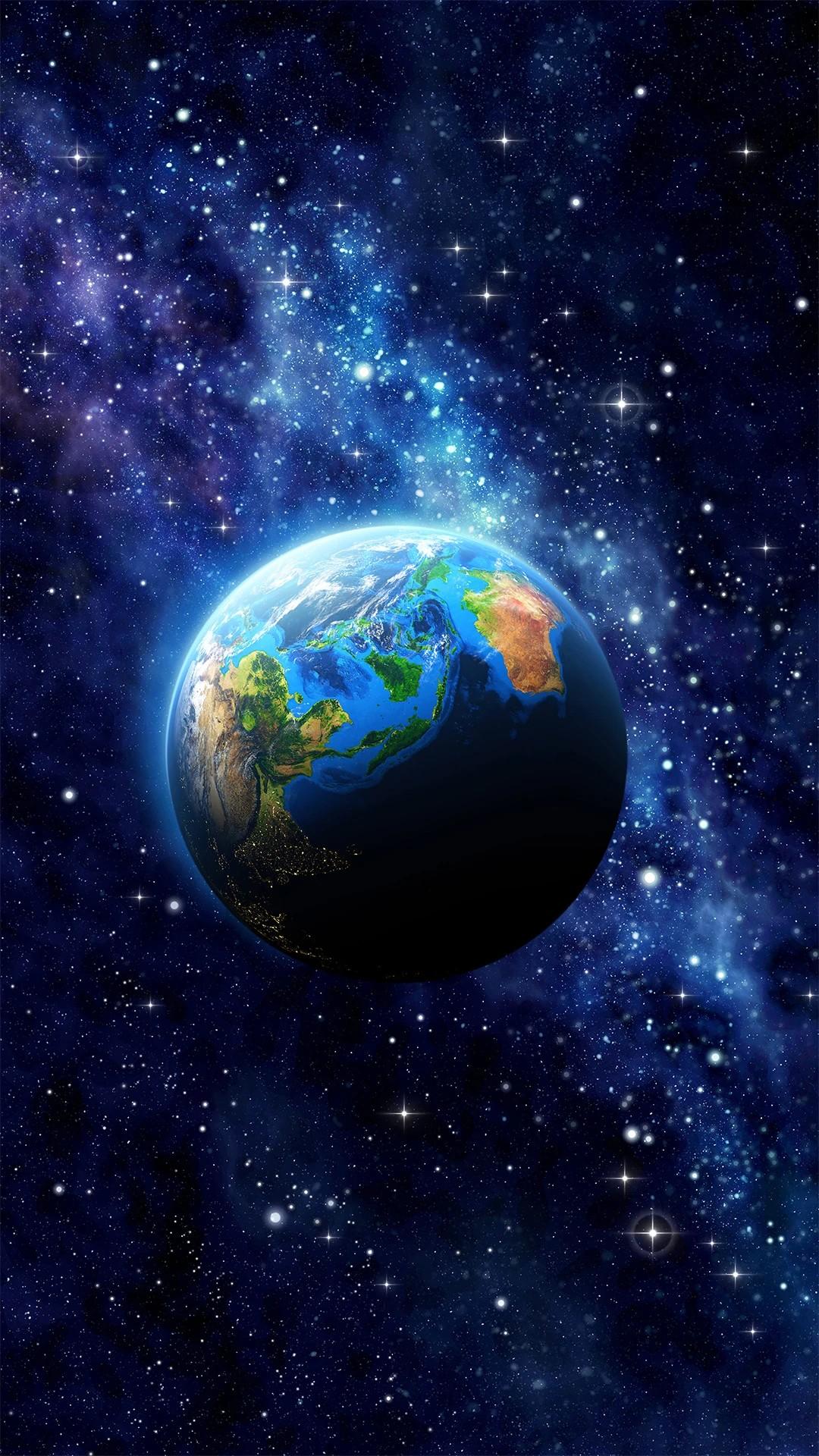 网上流传过这么一件事：宇航员飞上太空亲眼看过地球之后，内心想法会发生很大转变。传
