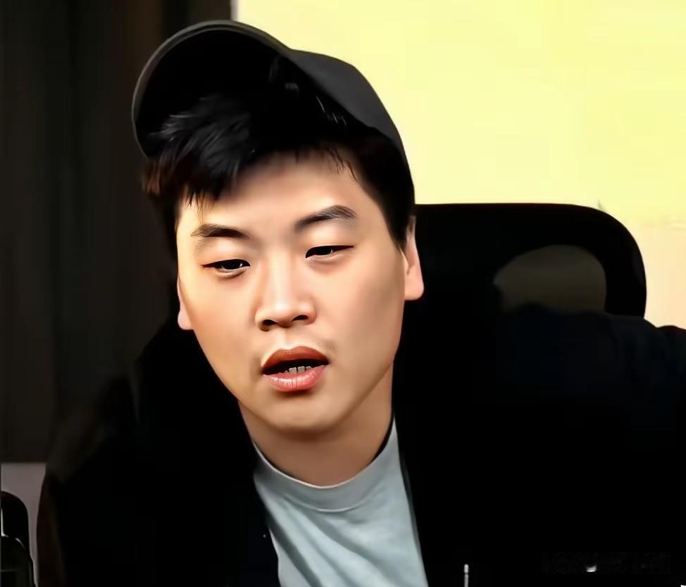 笑死我了，郝帅说:松岛辉空反手不如张本智和的，松岛辉空的反手是重，但是看的见