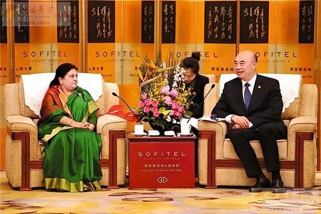 访华7天，纳米比亚女总统带来的不只是友谊：荒漠小国握着中美都需要的铀资源人刚
