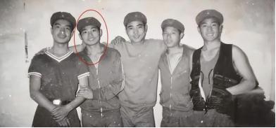 2007年，对越自卫反击战的老兵刘亮华去办低保手续，却被工作人员说了句“