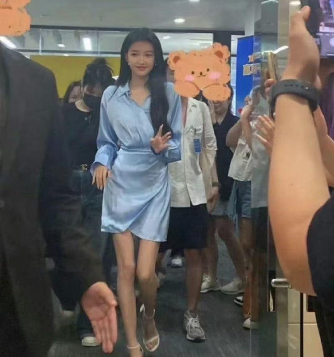 万万没想到，长得⁠‍这么惊艳，最‌‍终怎么还‌‌是离婚了呢？真是让人想不