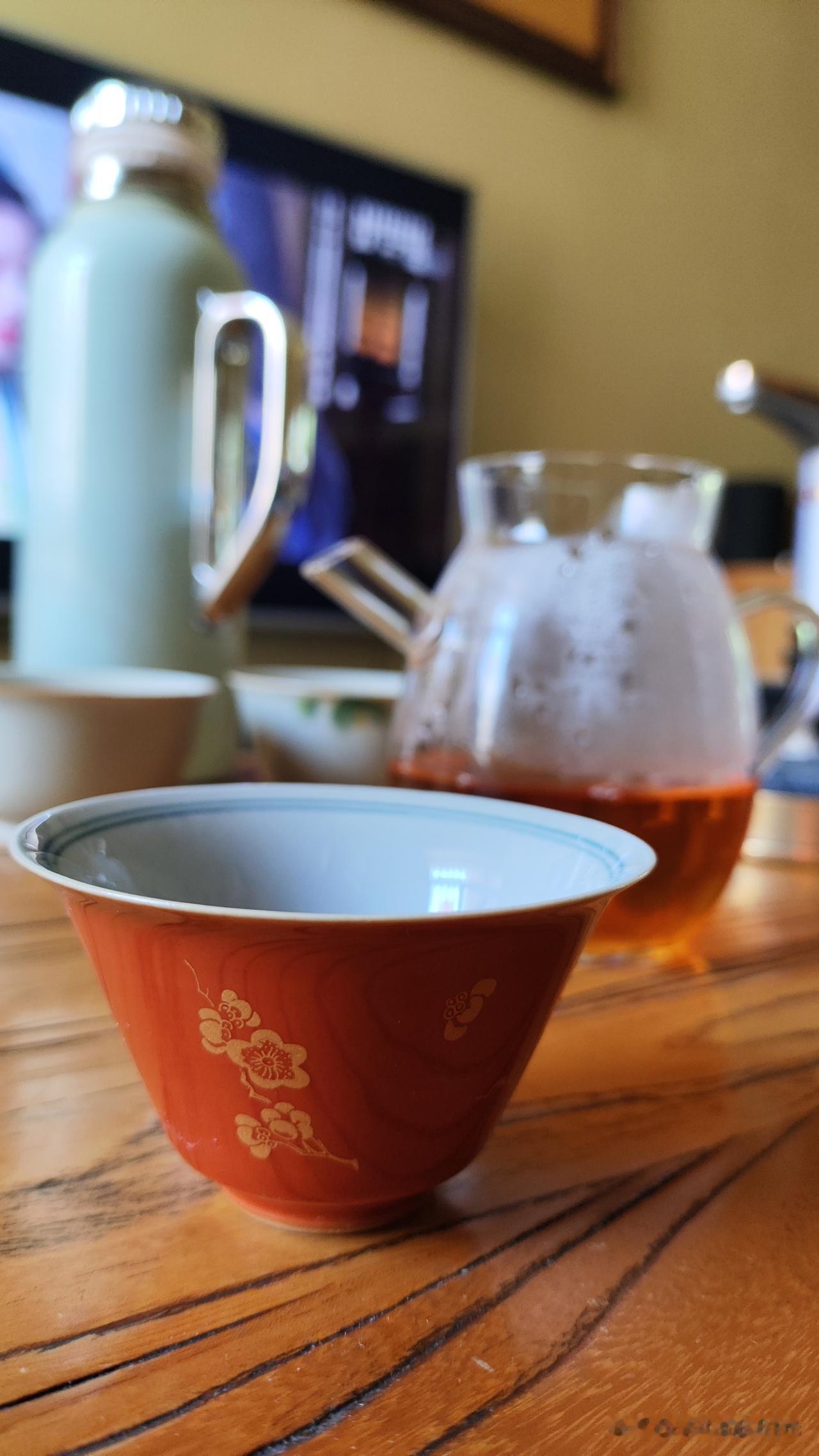 女生回“嗯”和“嗯嗯”的区别，就是爱和不爱的区别。你有没有发现，她以前回“嗯嗯