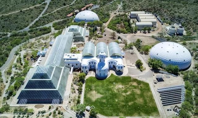 三十几年前美国曾做过一个实验，将4男4女关一起两年，结果咋样了？实验伊始，4