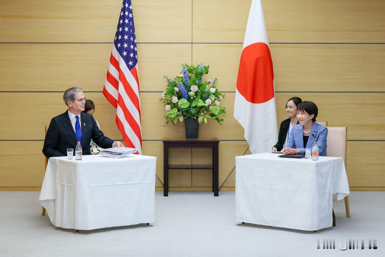 日本首相高市早苗今天发文说：“今日，我会见了正在日本访问的美国财政部长斯科特·贝