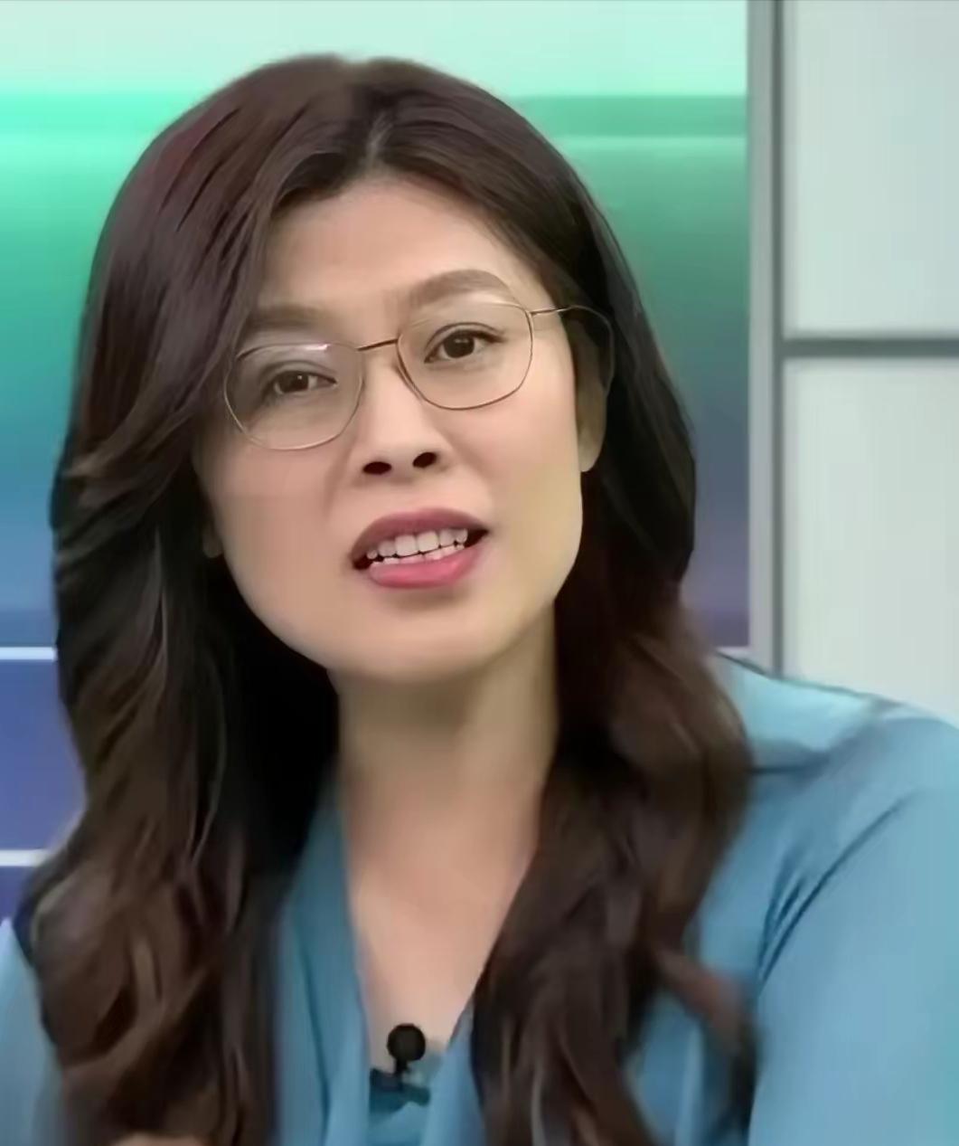 郑丽文旁敲侧击:是虎也得趴着，卢秀燕访美“买保险”言论只代表个人，有替别人带话的