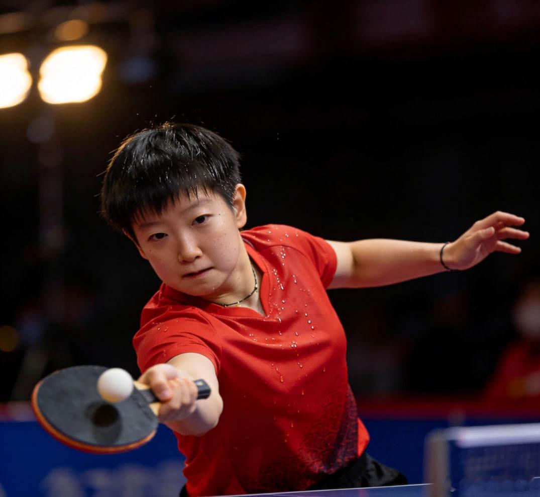 段翔点评孙颖莎与王曼昱：实力不相上下，引领乒坛潮流体育前上海乒羽中心主任、资