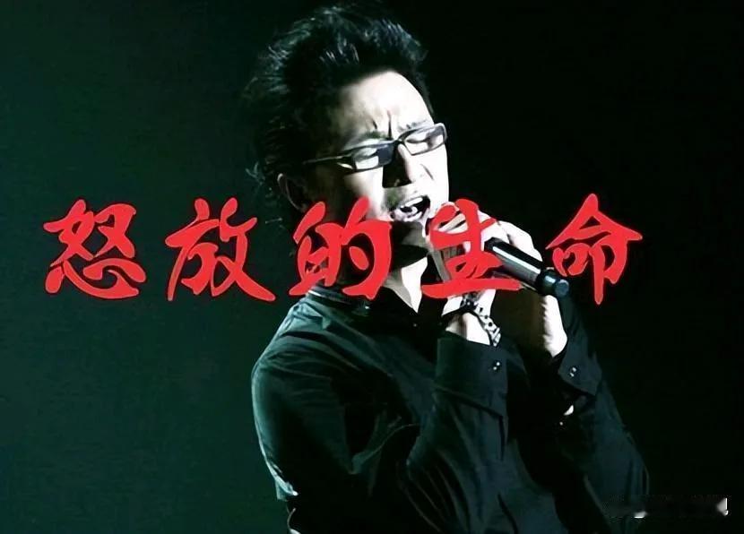 说到当今华语乐坛，现在活跃在一线能作词作曲还演唱的音乐人，作品比较多产且好听的，