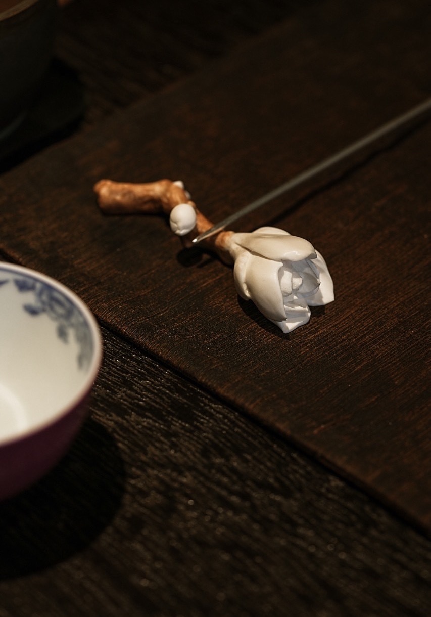 其它下午再说了，反正这几天适合下午尾盘买隔天早上踢，做不来可以不做。吃尾巴不一定