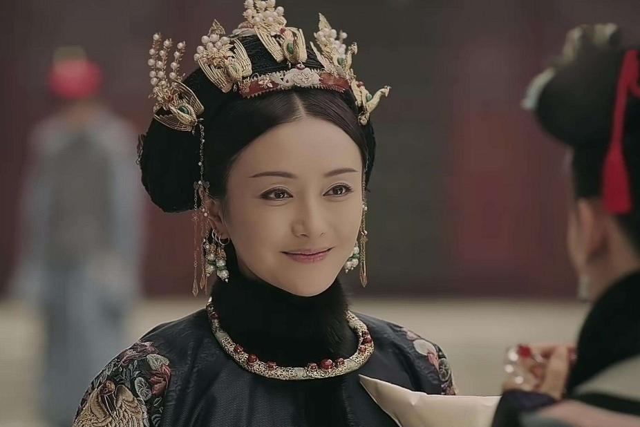 崇祯十七年三月十九日凌晨，北京内城已经守不住了。周皇后在坤宁宫里端坐着，外面的哭喊声和刀兵声已经近了