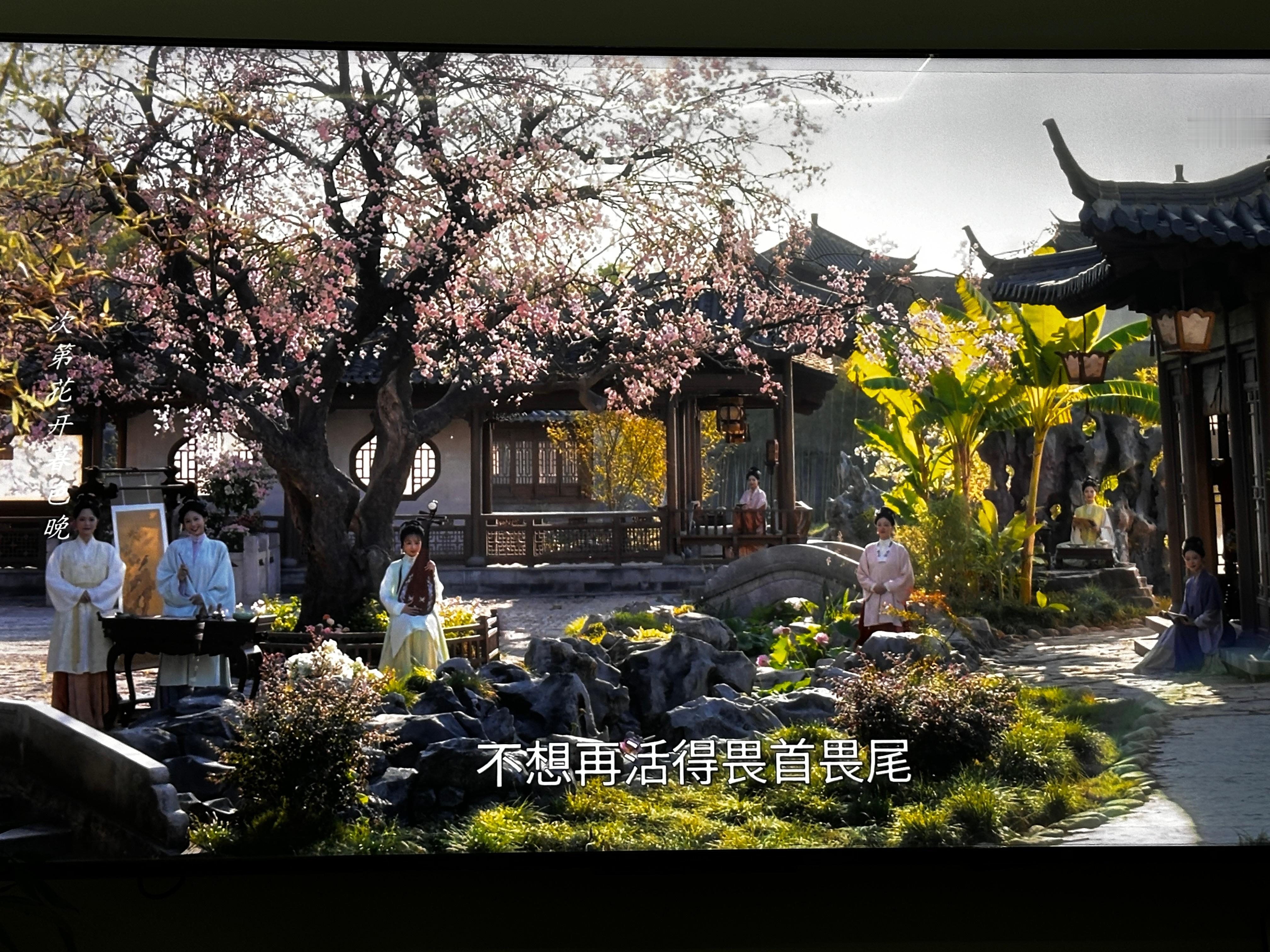 结婚16年，丈夫跟公司女员工搞婚外情，三年给人家转了快700万还生了私生子，原配打官司想把钱要回来，