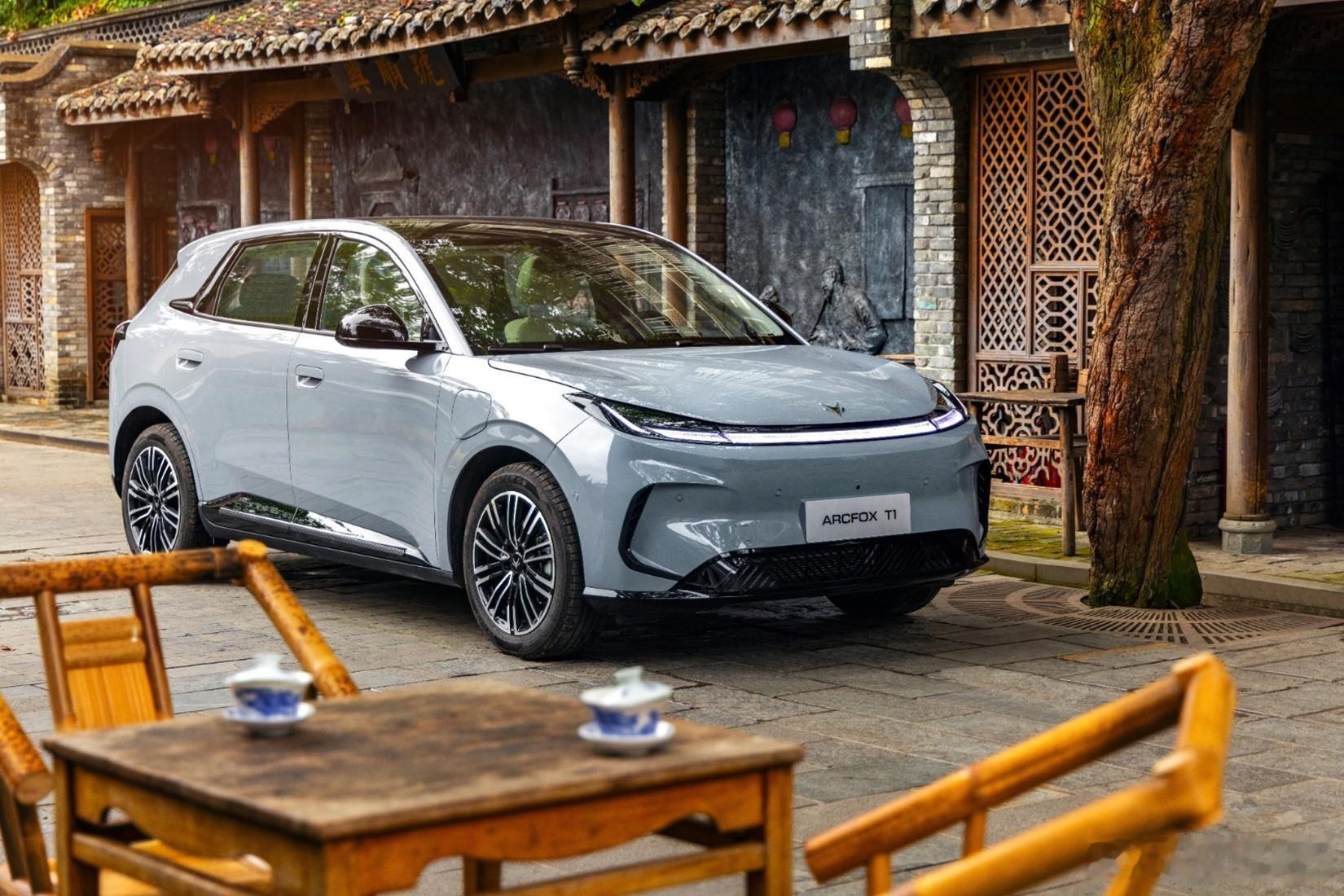 极狐T1冬季用车惊喜连连，细节之处暖意融融冬天开极狐T1，总能在细节处发现让人惊