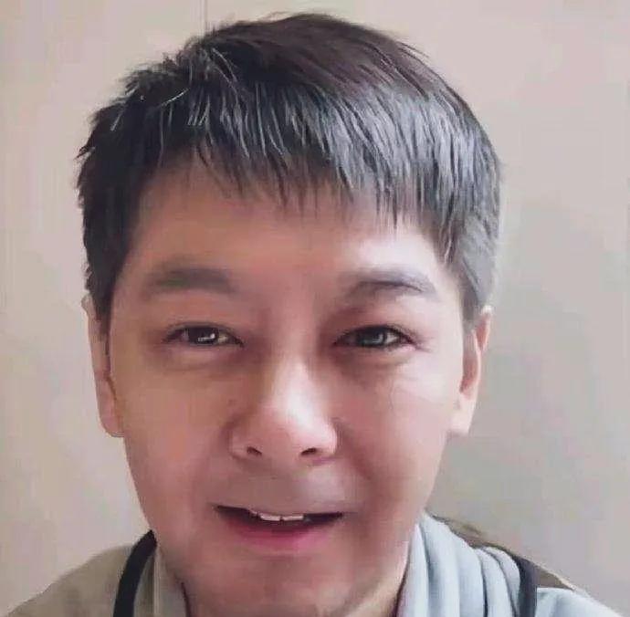 不老男神终究抵不住岁月的侵蚀，林志颖他老了。#林志颖#