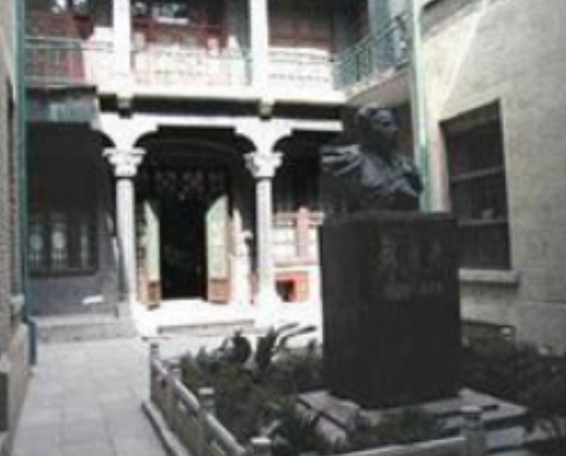 1969年11月12日，刘少奇病逝于开封，如今，这个地方被改成了“刘少奇在开封纪