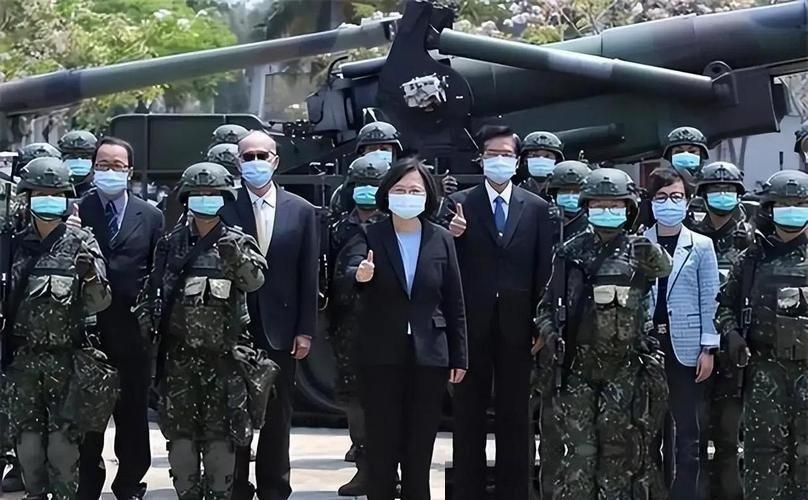 很多人在吵，说台海万一真打起来，解放军可能会碰上个极其棘手的麻烦。原因就是台军把