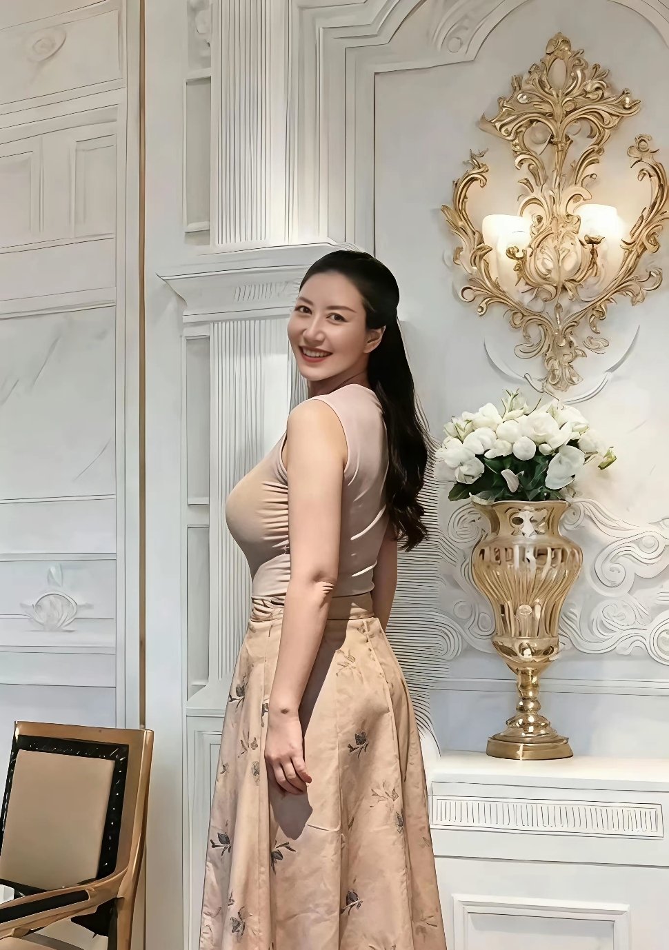 40岁后，才是女人最好的状态。都说四十岁是一道分水岭。褪去三十多岁的懵懂慌张，不