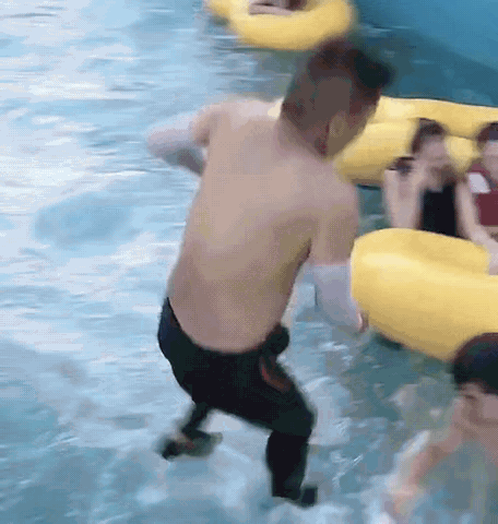 我看了两次，我还是看不懂，要表达什么意思。