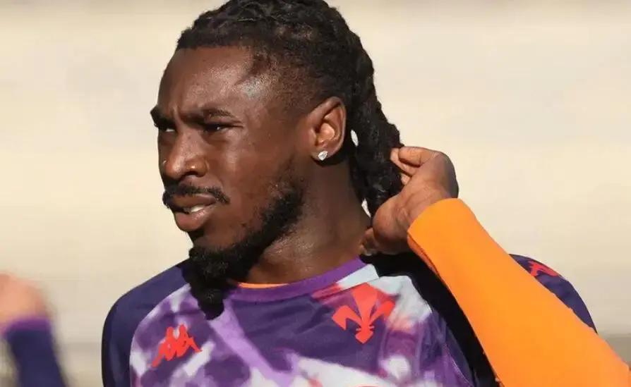 伊萨克胫骨骨裂，缺阵8-10周。利物浦一边对外说“伤情比预期乐观”。