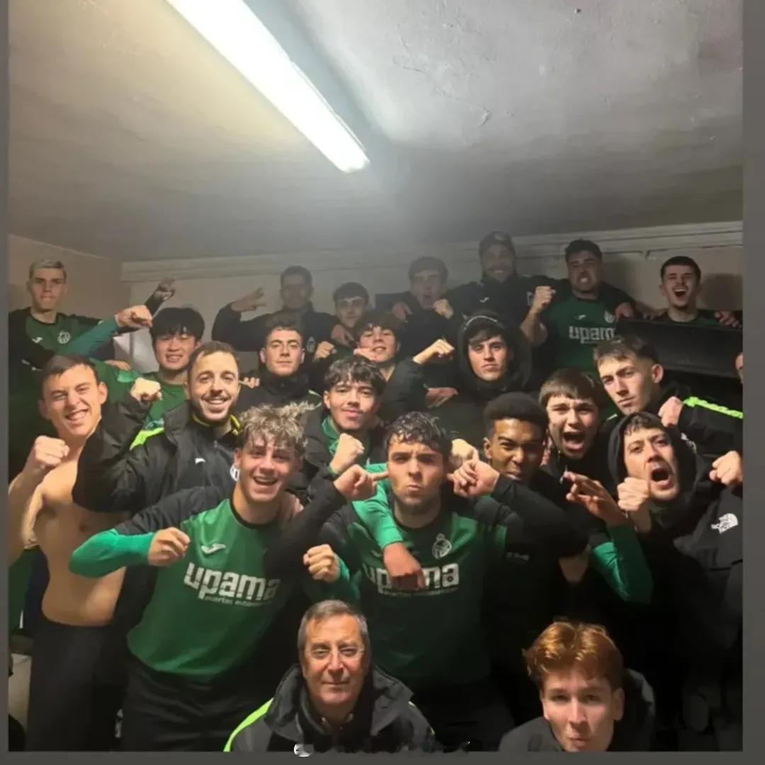 【罗中两场4球】西班牙马德里自治区乙级联赛(9)第9组，效力于米拉弗洛尔文体B队