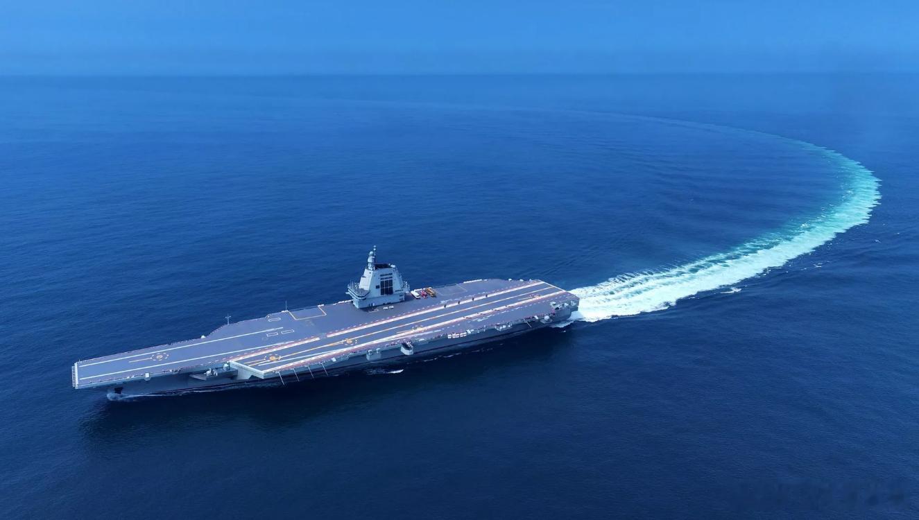 美国人为何紧盯着中国海军不放，可能有几方面的原因：在目前中国“四大四小”的诸军兵