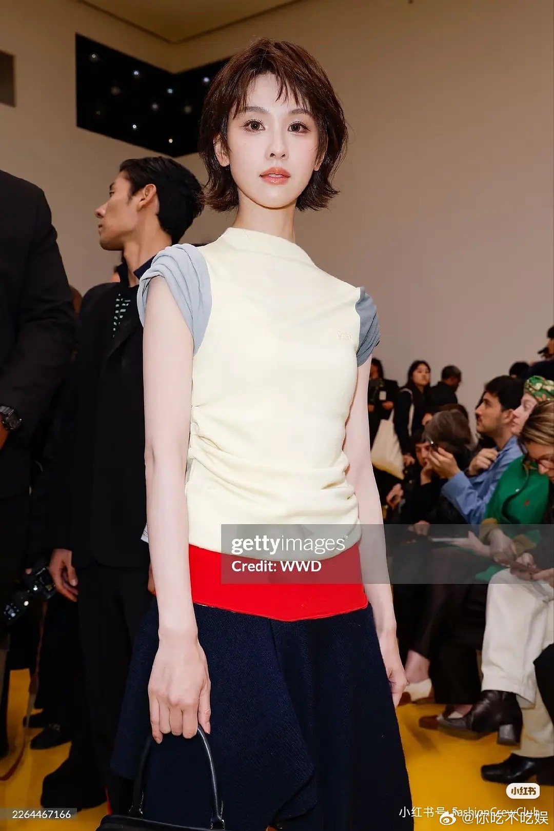 陈都灵这穿搭什么时候变成这个样子了