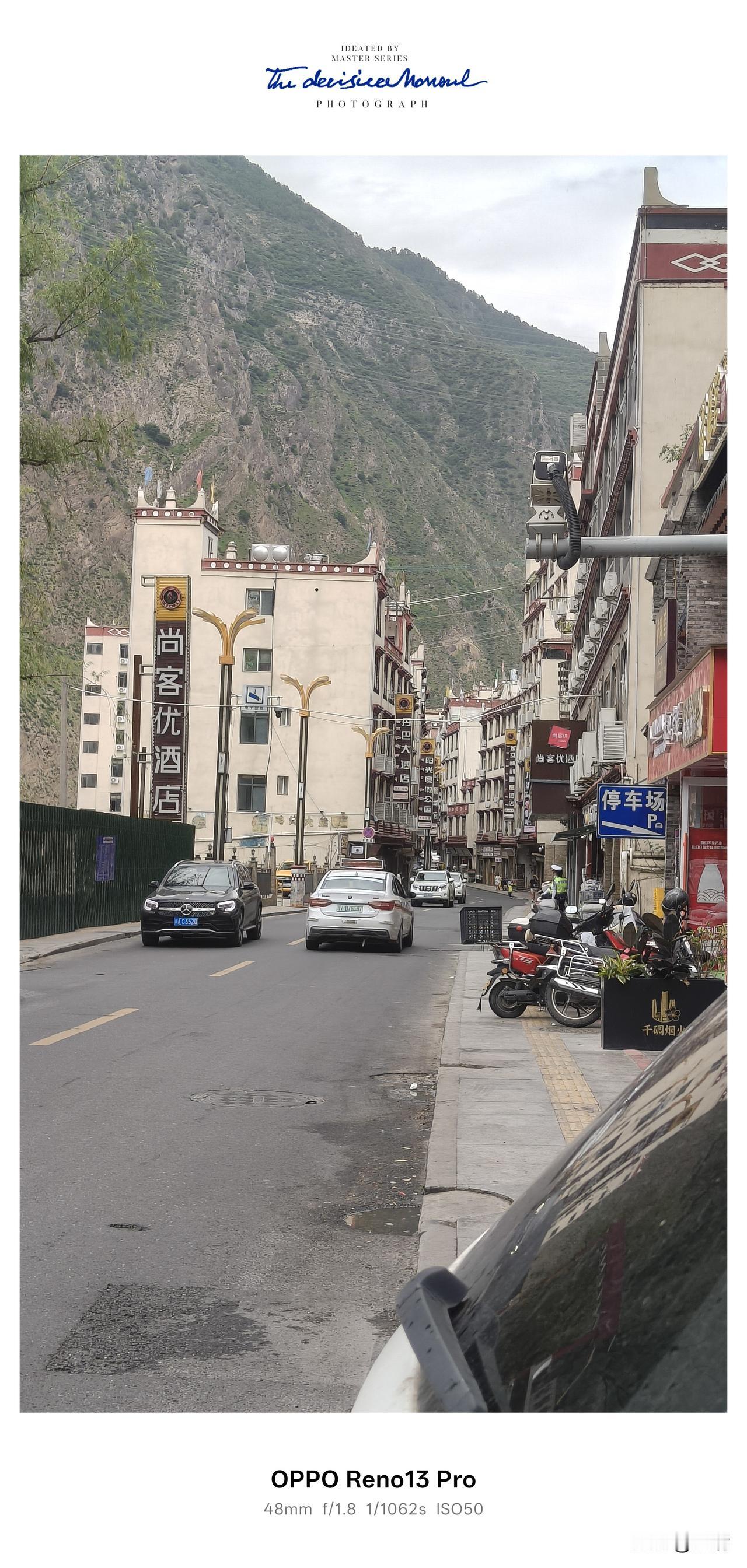 这一趟川西自驾，一路走走停停，满眼都是不一样的风景，心中收获满满。穿行在峡