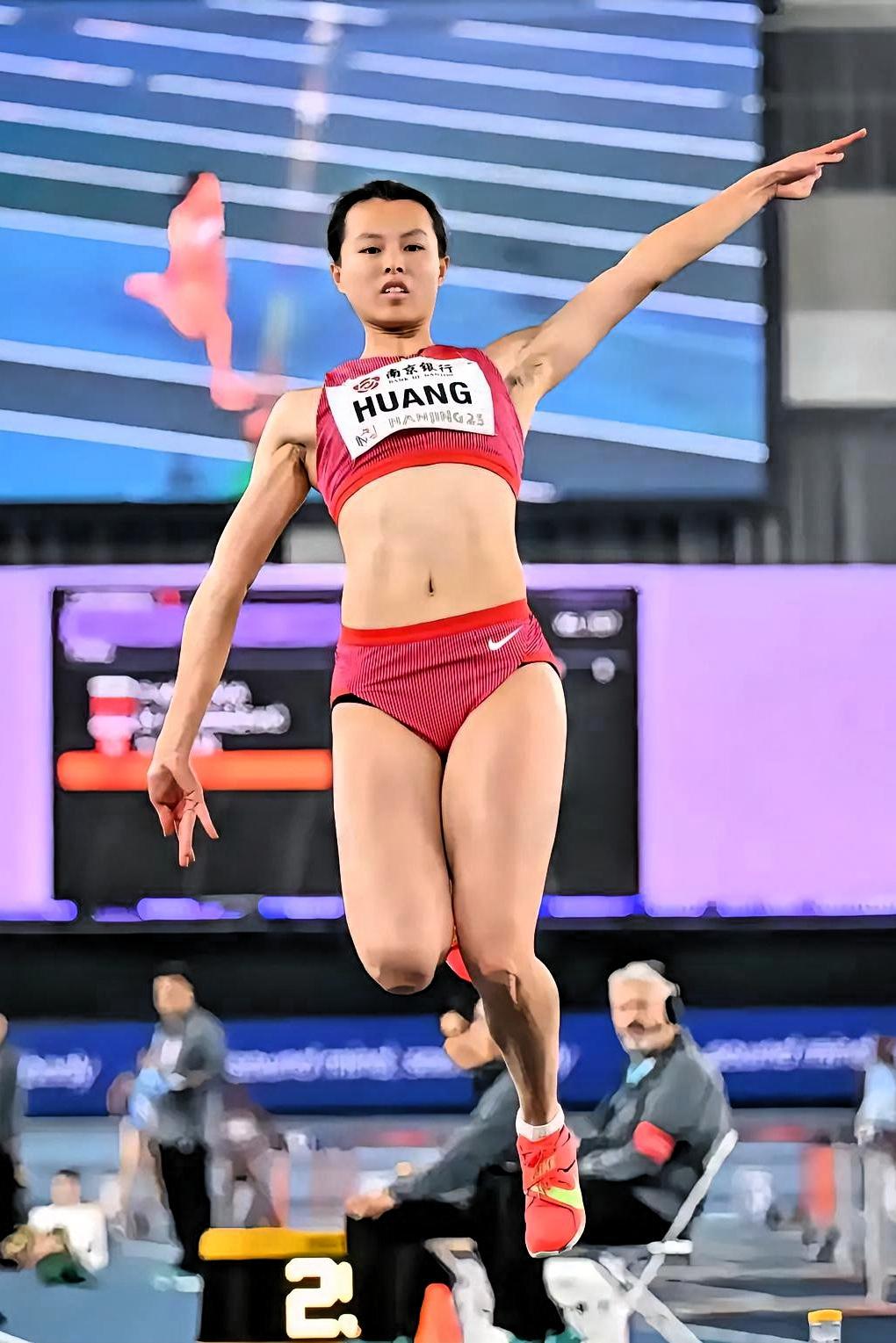 世界女子跳远历史十强！我国黄滢滢跳出的6.76米属于什么水平？1、奇斯蒂娅科