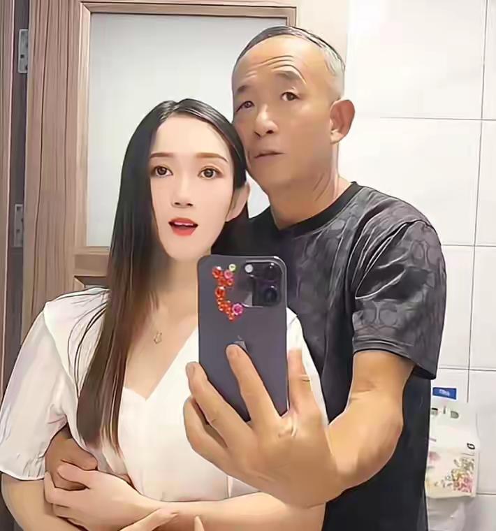 河北姑娘嫁大28岁富豪移居三亚：她从不叫老公只喊“老头”，十年后晒二胎计划惊呆全