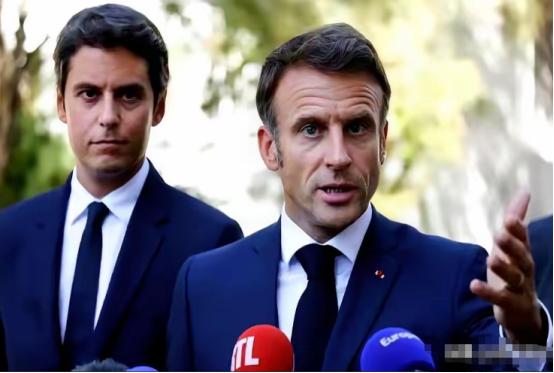 马克龙今天到北京了，但咱们外交部这次的回应可比两年前冷淡多了。 先回头看看