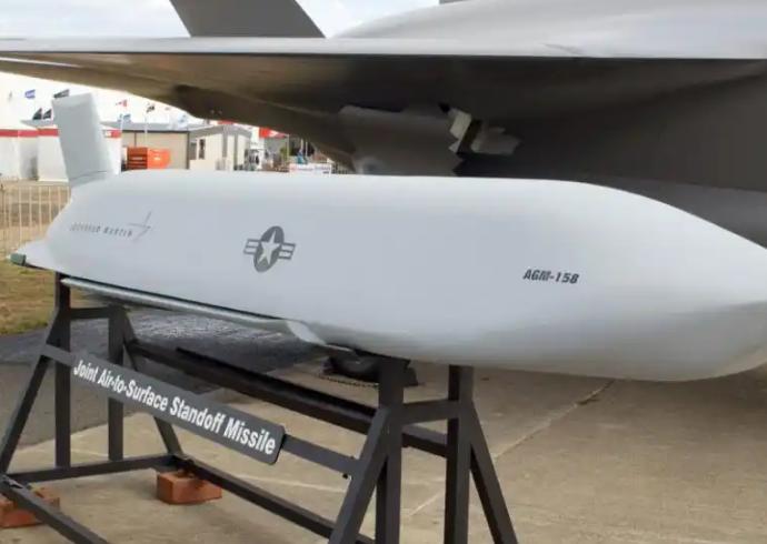 太平洋上空，一枚巡航导弹突然转向，它不再是震慑，而是被“调头”！可能有人不知